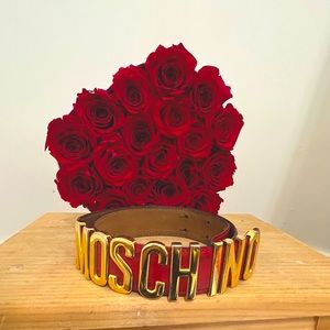 Red Moschino belt-Vintage. 25 years old. Size 40 European size.